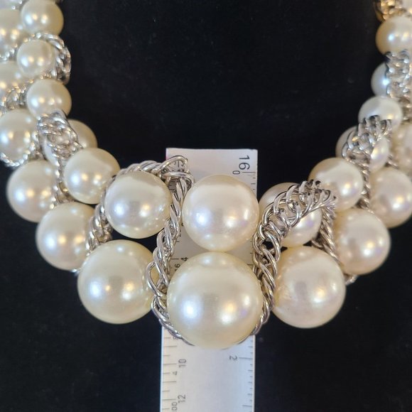 Vintage Statement Collar Necklace Graduated Faux Pearls Silver Chain Weave - Picture 4 of 12